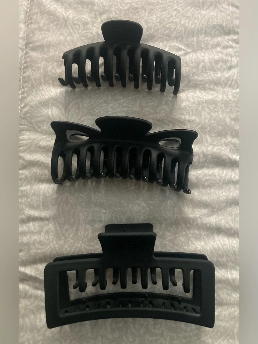 3 NWOT/Never Worn Matte Black Claw Clips